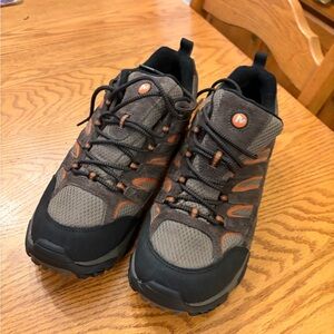 Merrell trail shoes, men’s 9.5 W